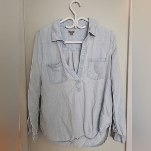 American eagle button down
